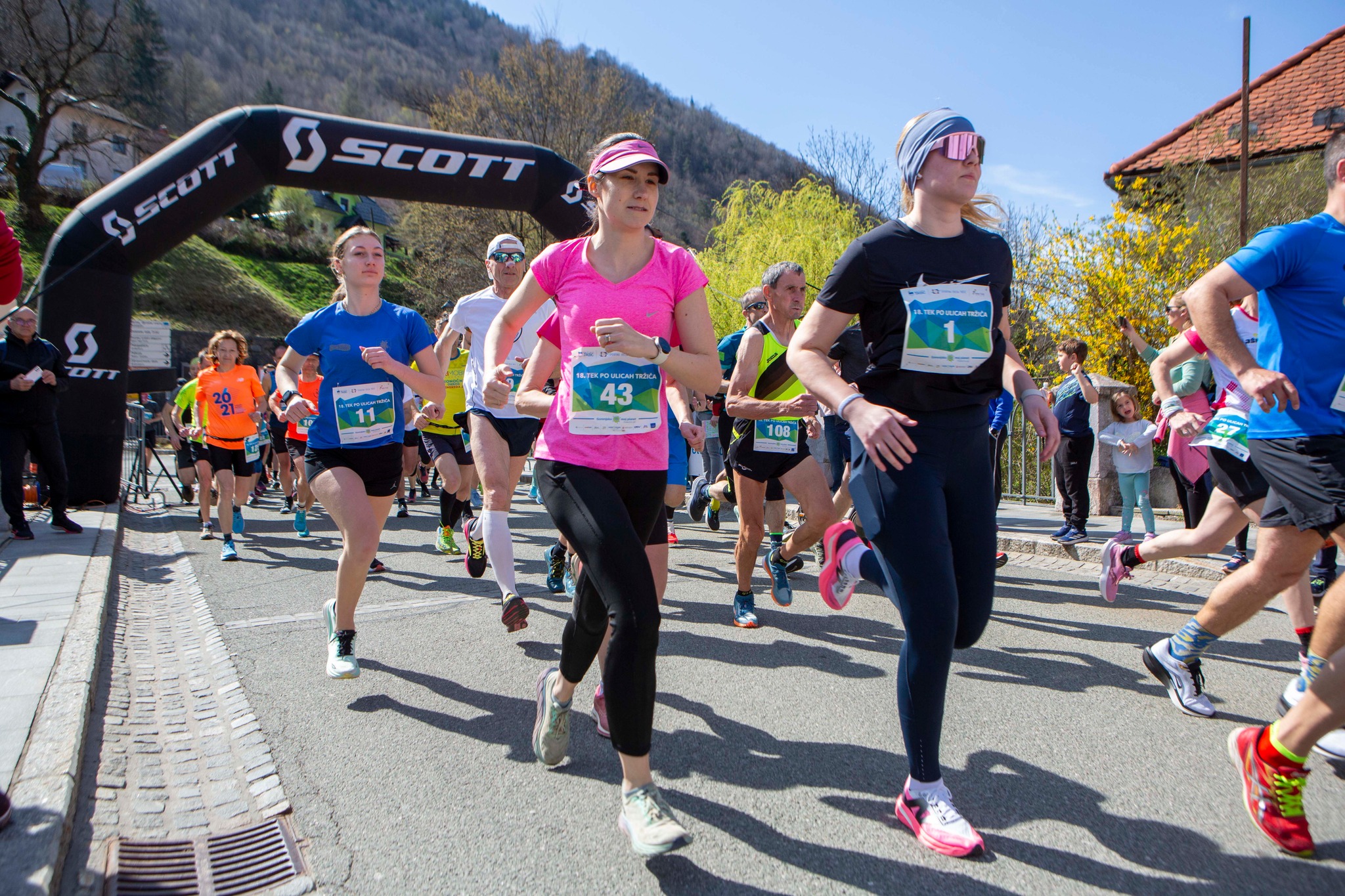 11. aprila na 5ko po temeljito prevetrenih ulicah Tržiča